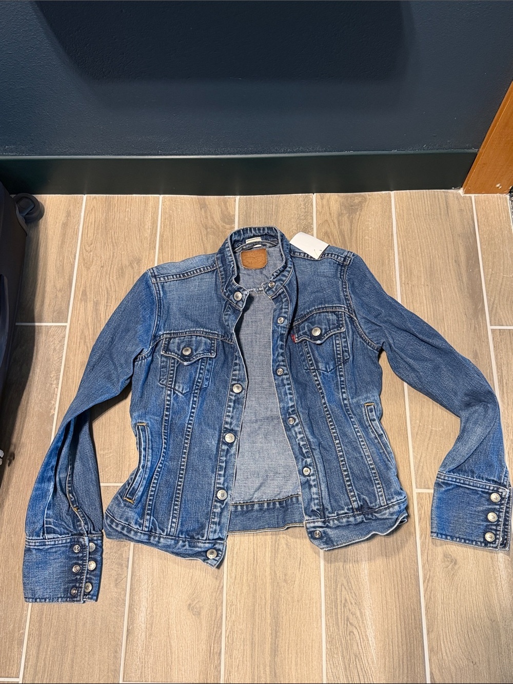 Vintage 2001 Levi’s Made USA Women’s Medium Type III Denim Trucker Jacket Cotton